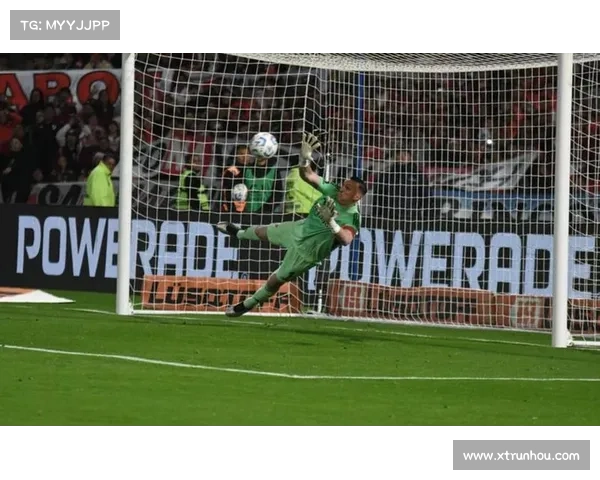 守门员如何运用心理战术巧妙扑救点球增强防守信心